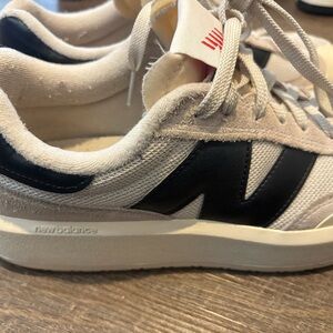 New Balance White and Black Women's Sneakers